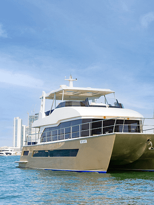 Shop Online 2 Hour Yacht Tour in Dubai Marina with Breakfast or BBQ – Boat Tours and Cruises Dubai Masala
