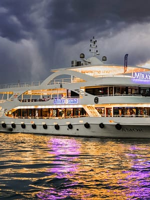 Shop Online Bosphorus Dinner Cruise Tavern & World Show – Boat Tours and Cruises Dubai Masala