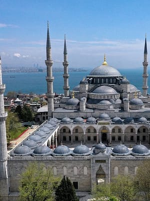 Shop Online Blue Mosque & Hippodrome Guided Tour – Top-Rated Attractions Dubai Masala