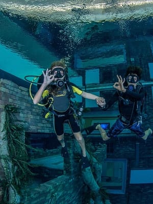 Shop Online Deep Dive Dubai Scuba Diving Experience – Deep Dive Experiences Dubai Masala