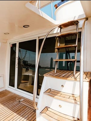 Shop Online Dubai: Private Luxury Cruise on a Stylish 50ft Yacht – Yacht Brunches Dubai Masala