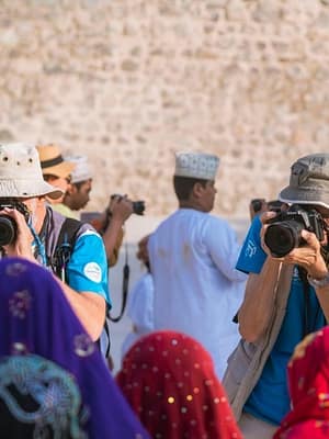 Shop Online Muscat Click Tour with an Expert Photographer – Experiences Dubai Masala